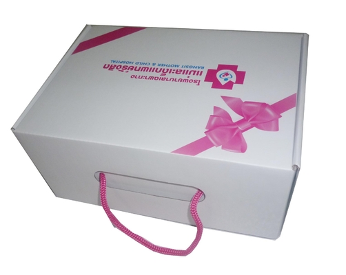 Retail Corrugated Packaging Box Environmental Friendly With Handle Rope Sustainable